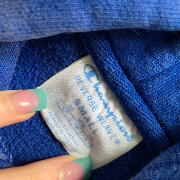 Traditional Champion sweater womens size small, - Picture 4 of 4